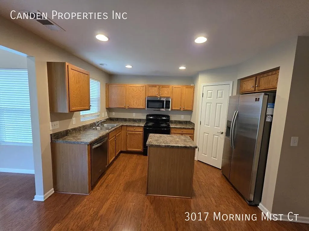 3017 Morning Mist Ct — Photo 4