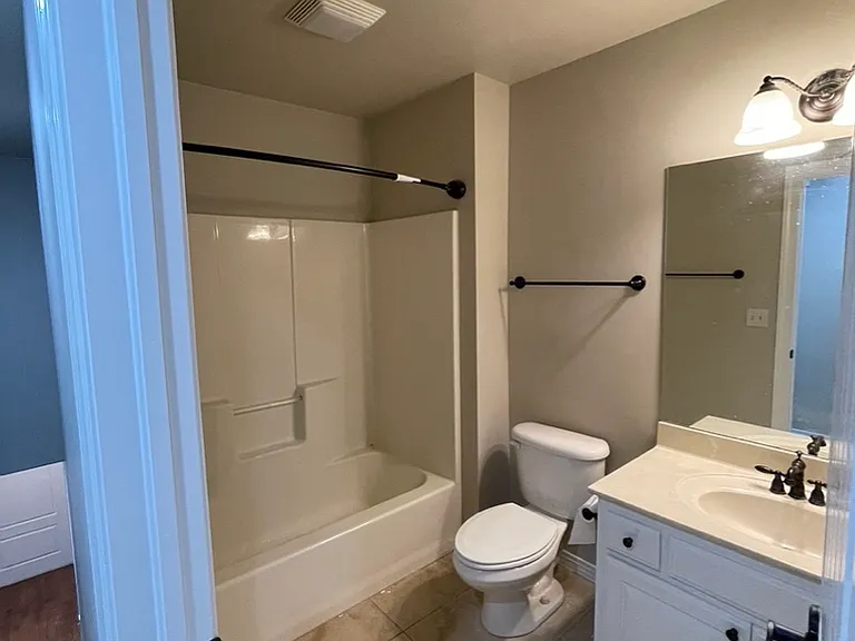 3501 W Princeton St — Photo 16