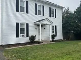8753 Signal Hill Rd APT 3, Manassas, VA 20110