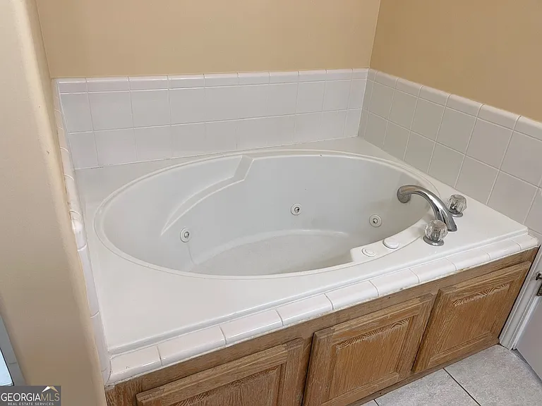 423 Cobblestone Way — Photo 8