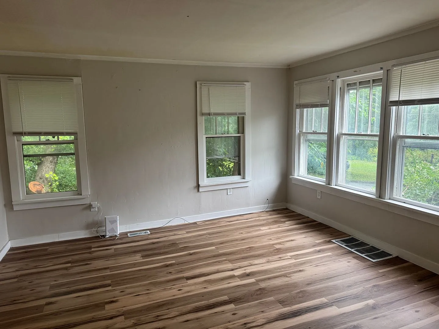 3515 S 11th St. St. Joseph, MO 64503 — Photo 2