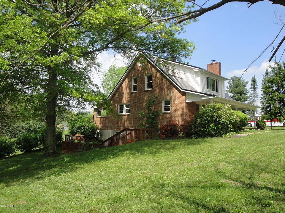 1st image of 190 Dunlap Dr NE