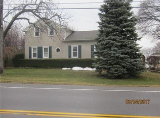 5313 Stone Rd, Lockport, NY 14094