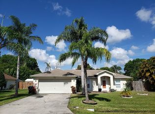 240 Silver Oak Rd NE, Palm Bay, FL 32907