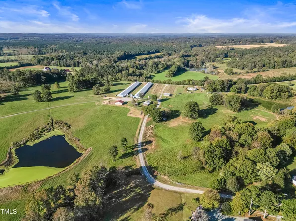 205 Shelby Ln, Siler City, NC 27344