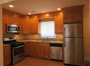 19 Roanoke Ave, Fairfield, CT 06824