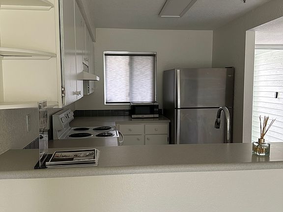 5th image of 25005 98th Pl S APT C203