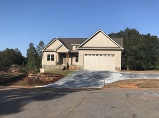 441 Twin View Dr, Westminster, SC 29693