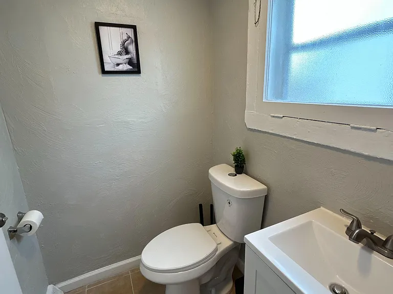 Goller Ave — Photo 5