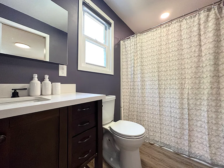 2468 N Wauwatosa Ave — Photo 6