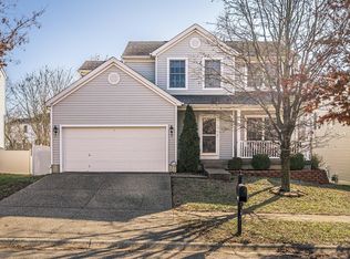 10102 Fallen Sky Dr, Louisville, KY 40229