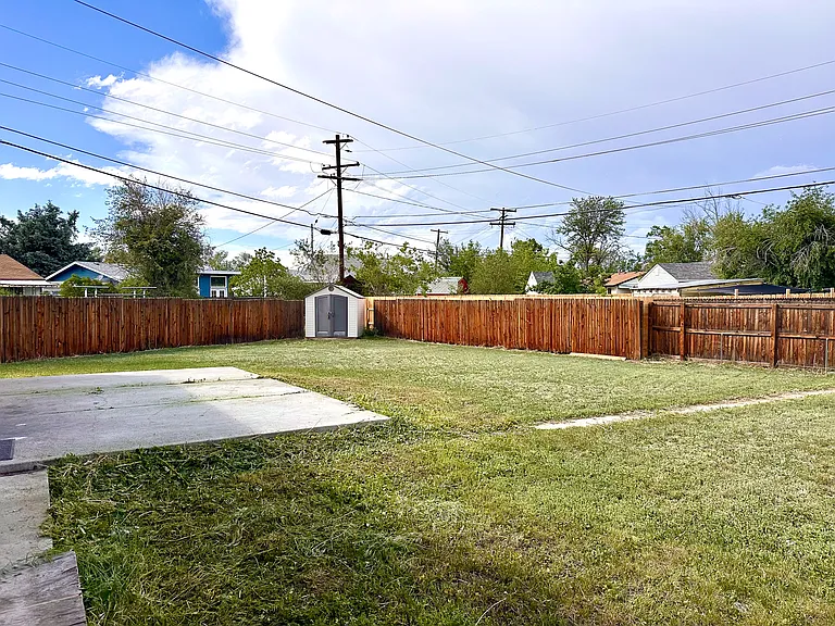 898 Oswego St — Photo 22