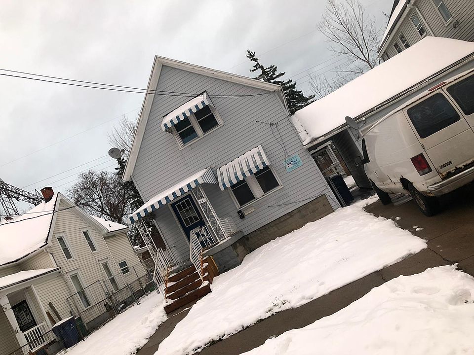 1st image of 227 Wood Ave Fl 1ST