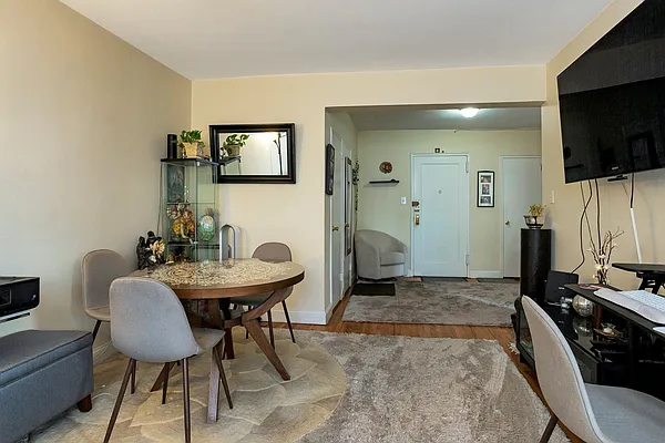 Sold by Douglas Elliman | media 8