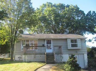 9 Major Andre Dr, Stony Pt, NY 10980