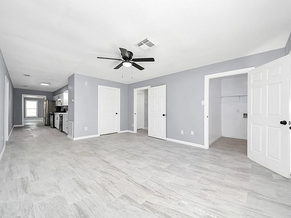 5th image of 5103 Karu Dr #C