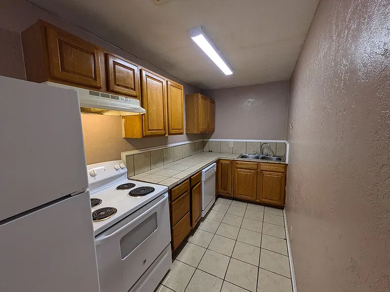 4610 Maddox St — Photo 13