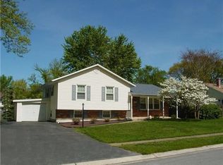 122 W Rutherford Dr, Newark, DE 19713