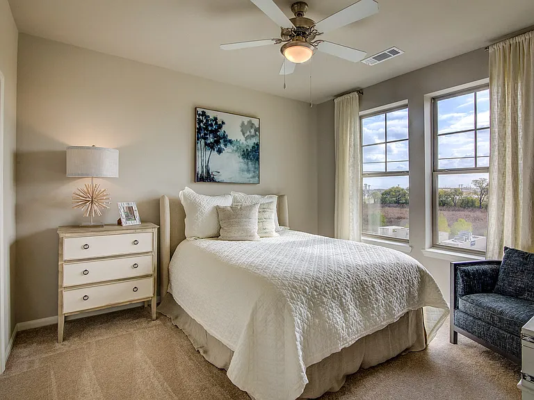 900 Gordon Heights Ln — Photo 27
