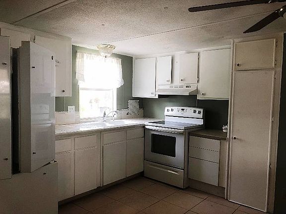 3rd image of 333 Foggy Ln