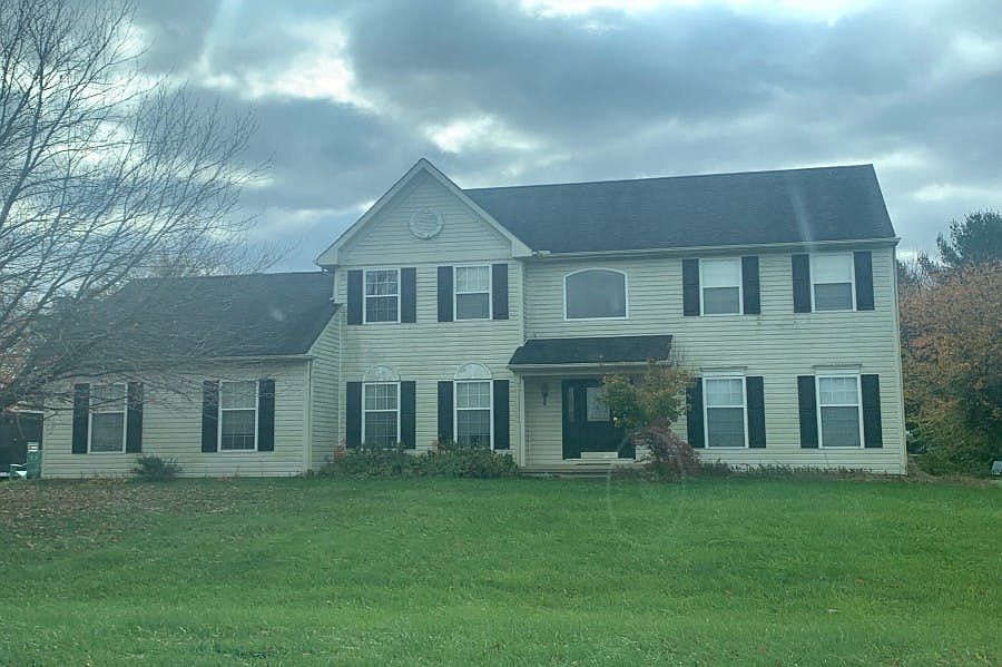 1st image of 548 S Red Fox Cir
