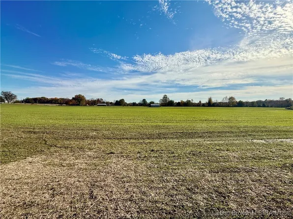 909 Howser Road, Henryville, IN 47126
