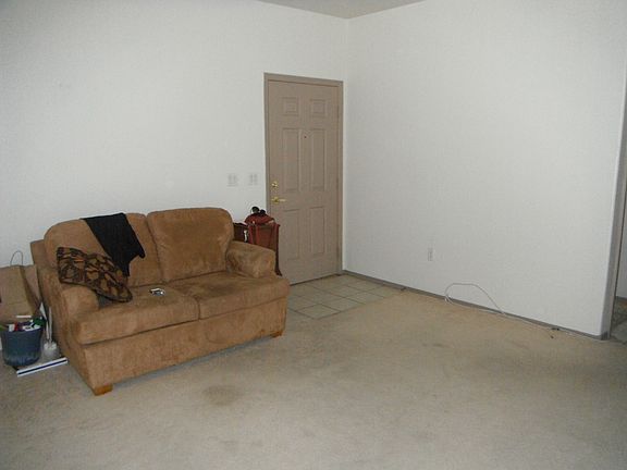 4th image of 2101 Black Island St Unit 103