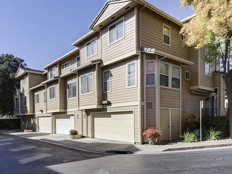 4633 Hampton Falls Pl — Photo 14