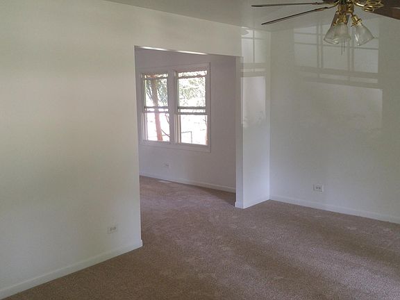 2nd image of 1940 Dogwood Dr
