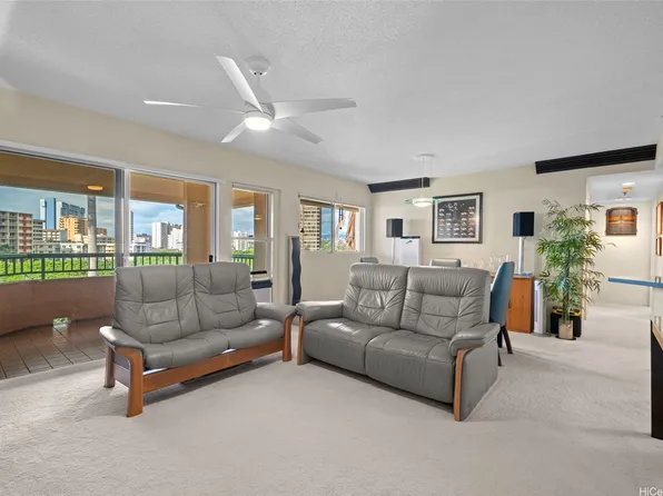 1070 Ala Napunani St APT 401, Honolulu, HI 96818