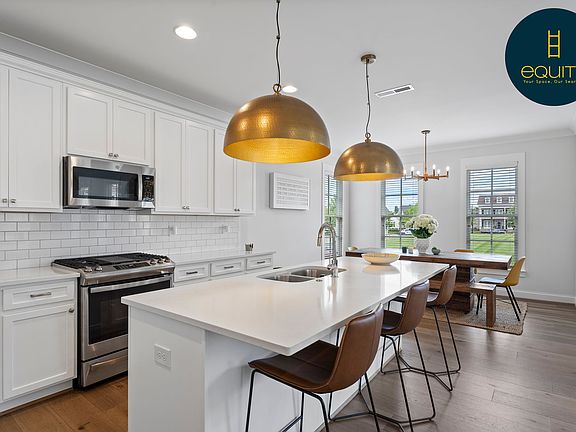 5th image of 1547 Autumn Park Cir
