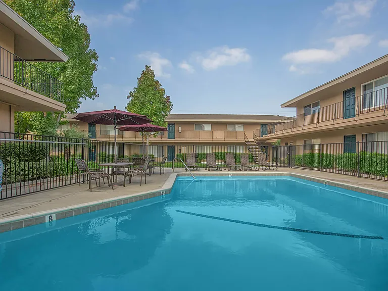 Glenwood Apartment Homes — Photo 5