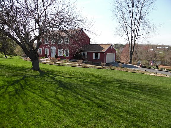 2nd image of 612 Pancoast Ln