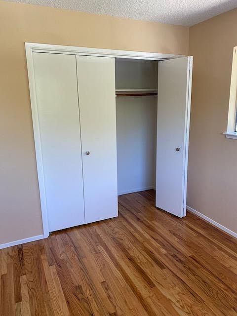1st image of 1090A Iris St