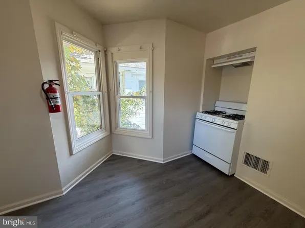 110 W Main St #B, Millville, NJ 08332