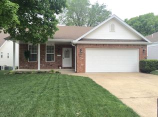 1535 E University St, Springfield, MO 65804