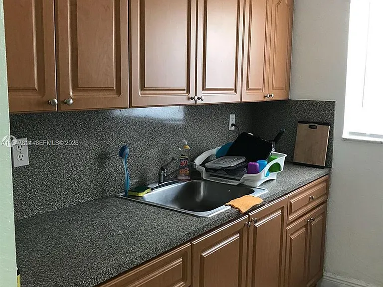 3265 Griffin Rd #101 — Photo 2