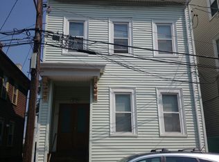 19 Dexter St, South Boston, MA 02127