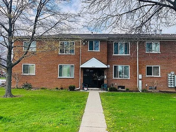 18570 Masonic Blvd APT 10