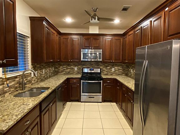 5th image of 3540 Manesh Dr