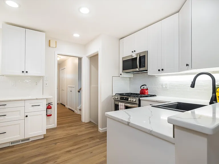 26 Garret Pl — Photo 4