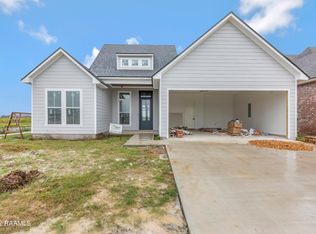 308 Last Quarter Dr, Youngsville, LA 70592