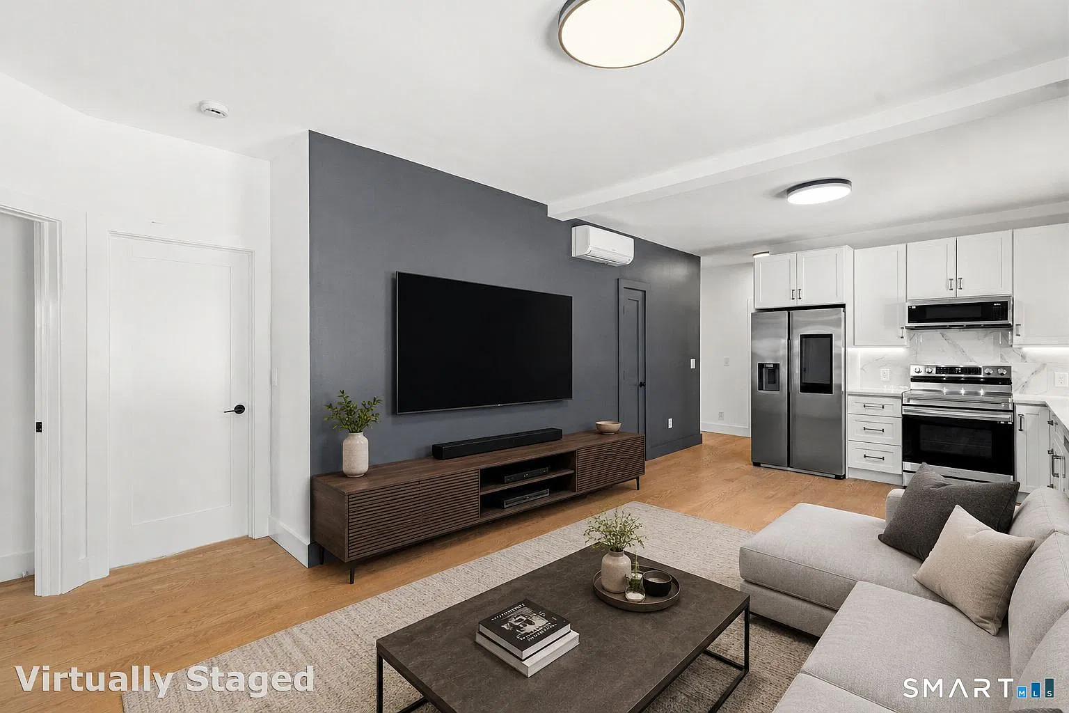 4 bed, 2.0 bath, 1694 sqft, $4,000 — Photo 4