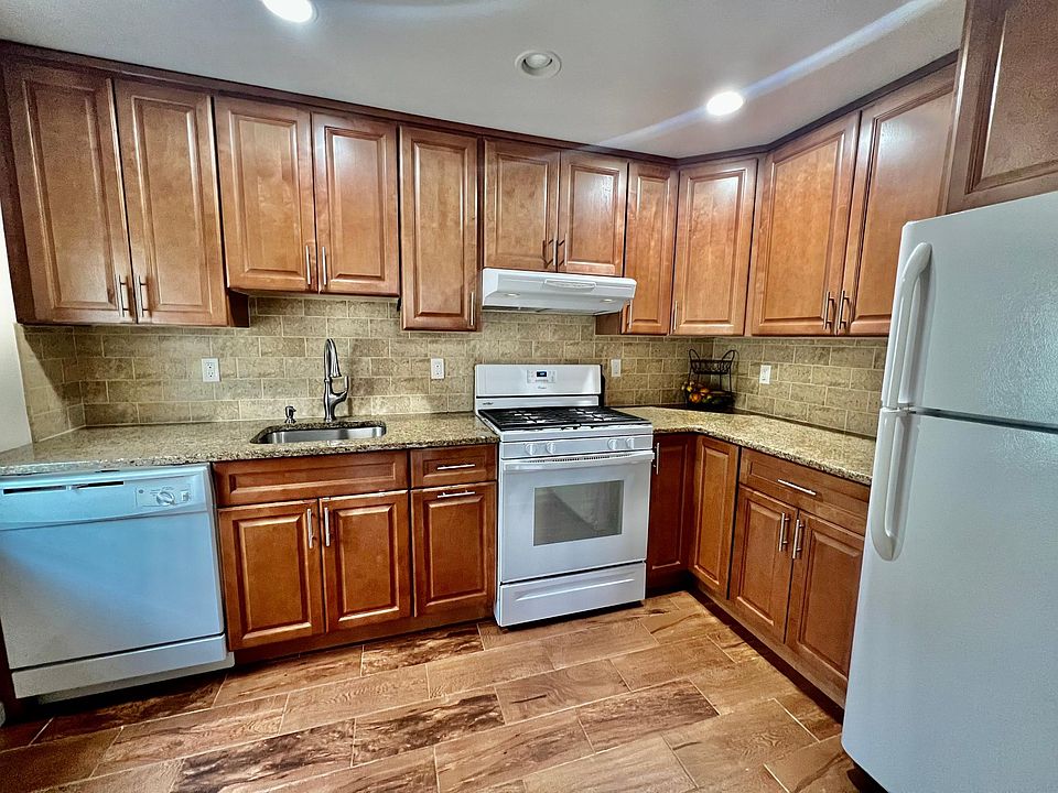 1st image of 56 Storm St Floor 2