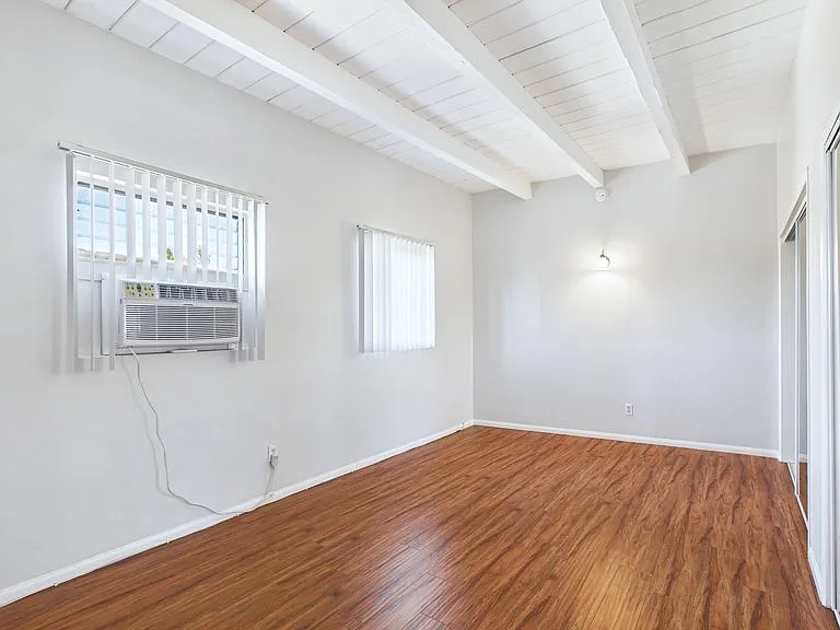 Parkvue Apartments — Photo 14