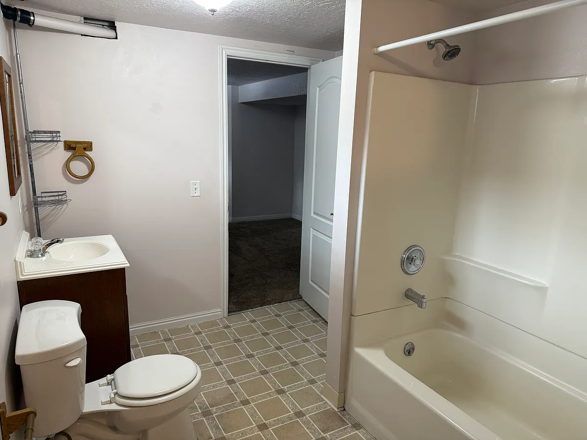 Building Photo - 2064 E 4675 S #A