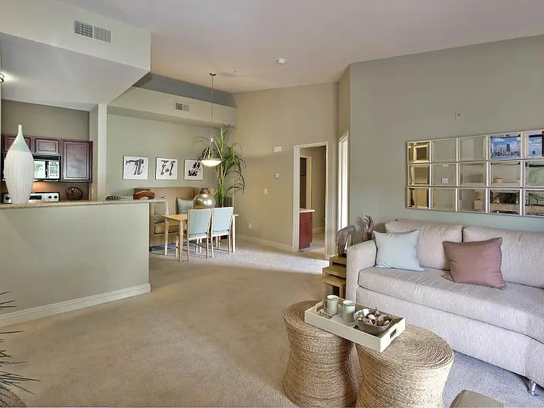 Los Cabos Apartments — Photo 2