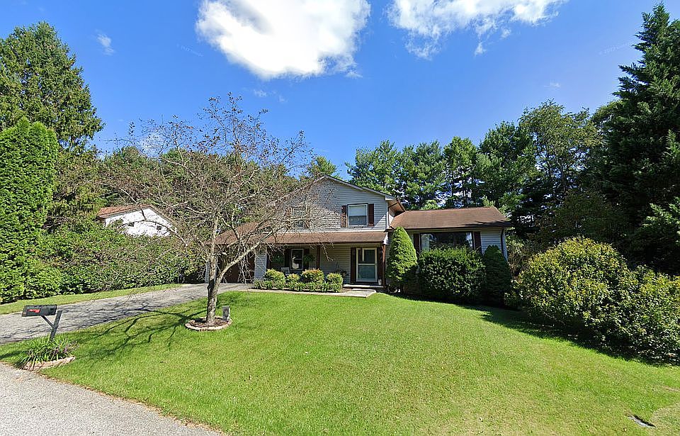 1st image of 2007 Broken Oak Dr