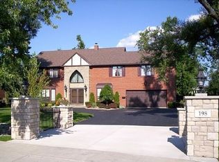 198 Dan Troy Dr, Williamsville, NY 14221