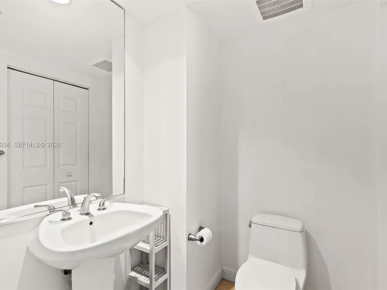 1755 Hallandale Beach Blvd #501E — Photo 13
